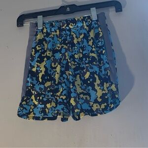 Tek Gear Blue/Yellow Camo Shorts Boy’s Size S(8)